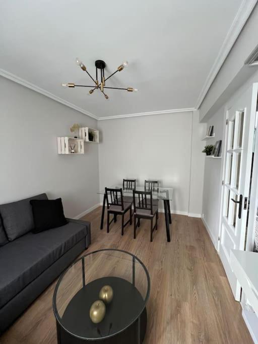 Piso Acogedor Cerca Del Centro. Apartment บูร์โกส ภายนอก รูปภาพ